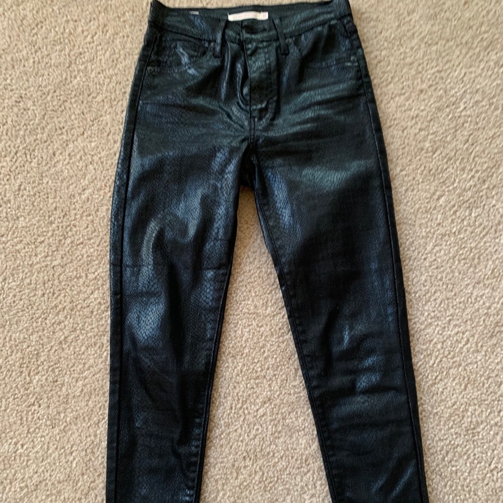Levi’s high rise crocodile skinny jeans
